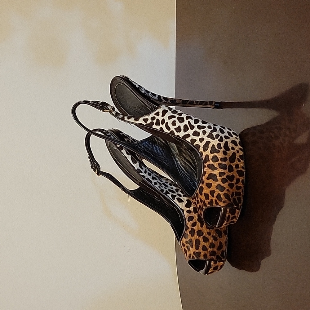 Gucci leopard print sandals